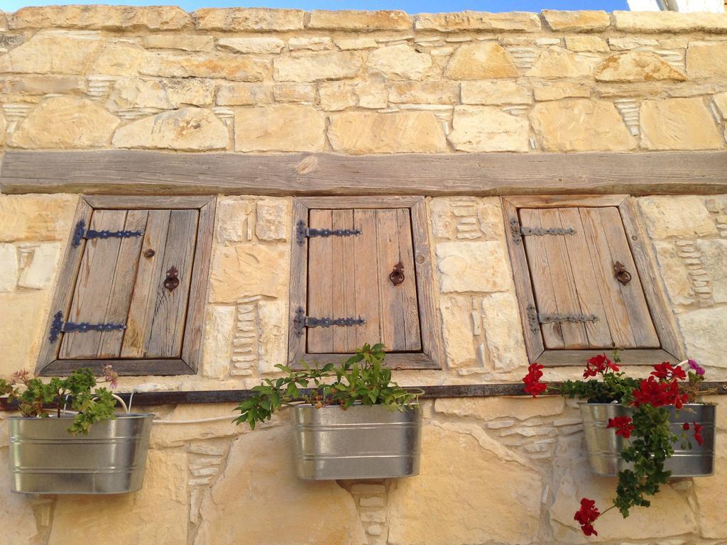 Lofou Traditional Stone House Exteriör bild