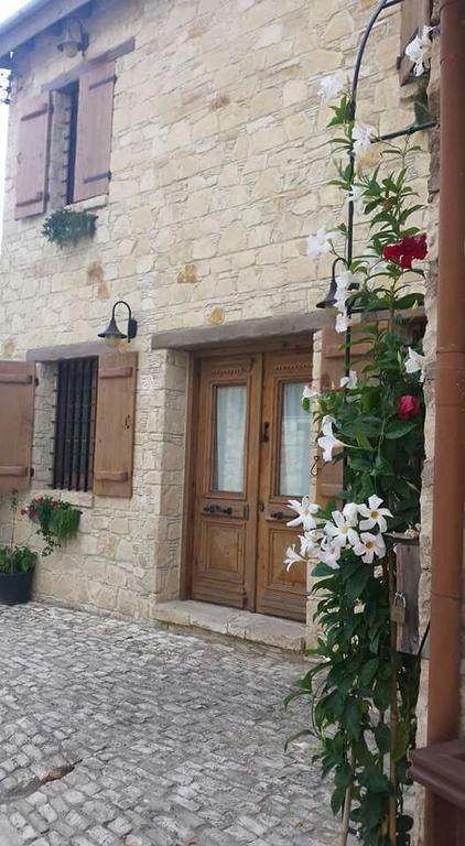 Lofou Traditional Stone House Exteriör bild